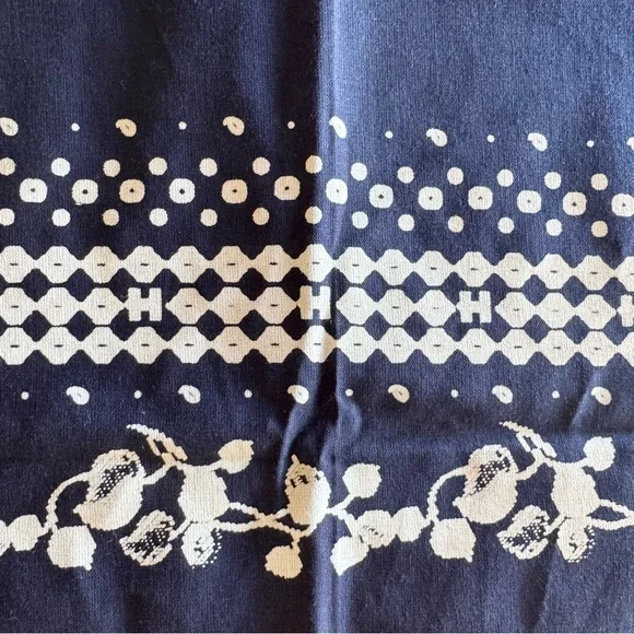 NWOT Thakoon / Hillary Clinton 2016 campaign bandana - Picture 3 of 6